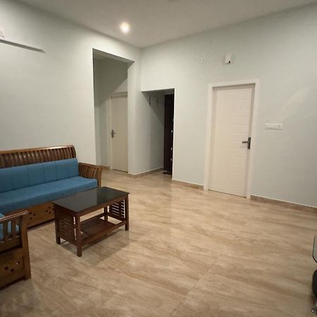 The Karlyle Homestay Vaduvanchal Екстериор снимка