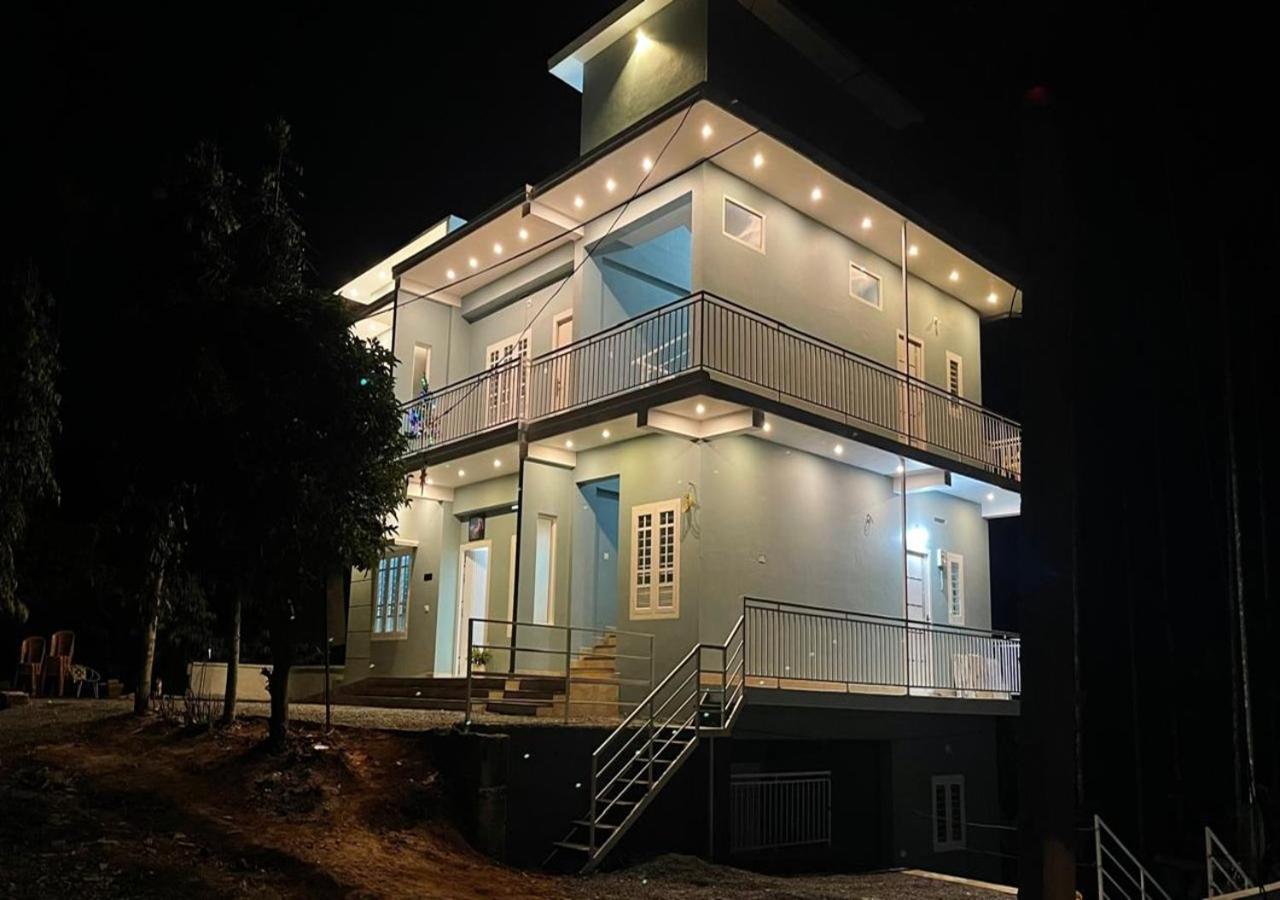 The Karlyle Homestay Vaduvanchal Екстериор снимка