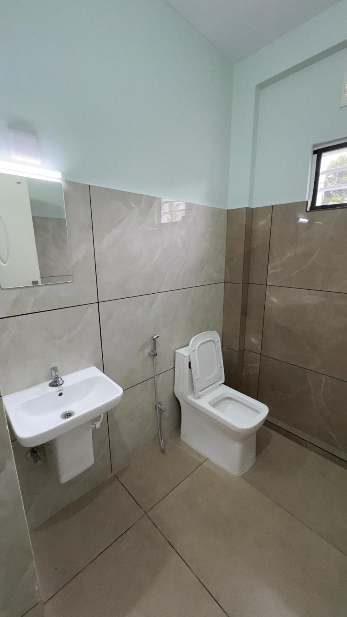 The Karlyle Homestay Vaduvanchal Екстериор снимка
