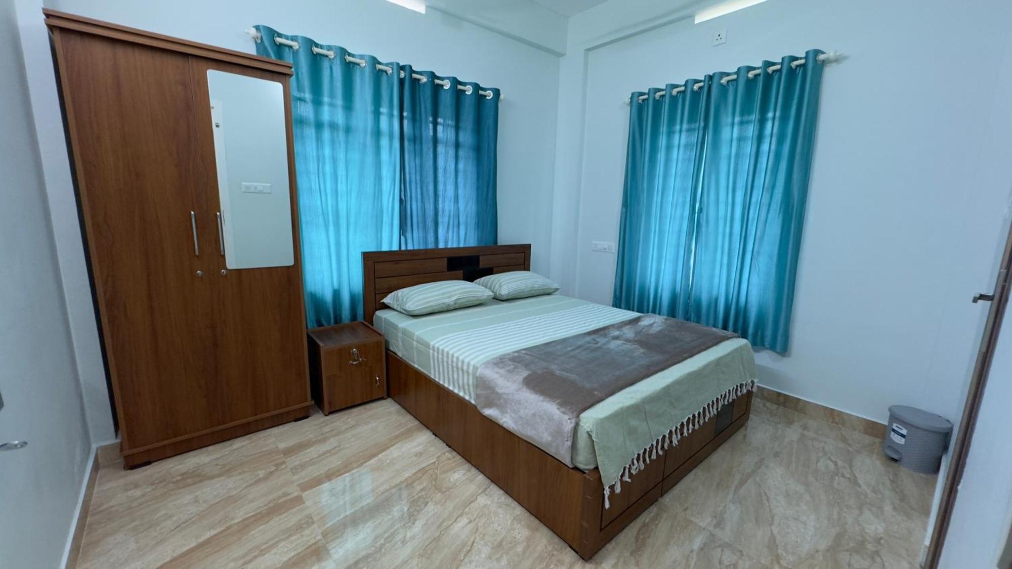The Karlyle Homestay Vaduvanchal Екстериор снимка