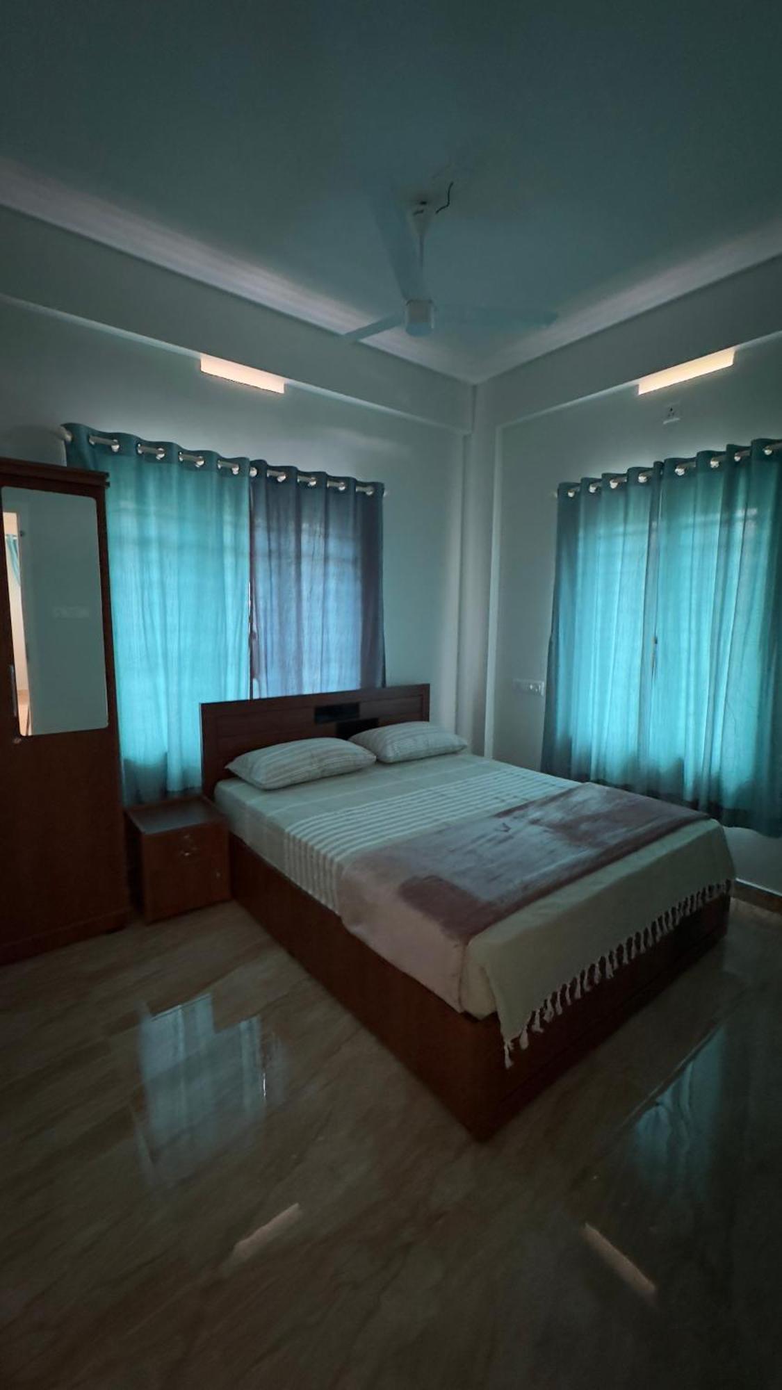 The Karlyle Homestay Vaduvanchal Екстериор снимка